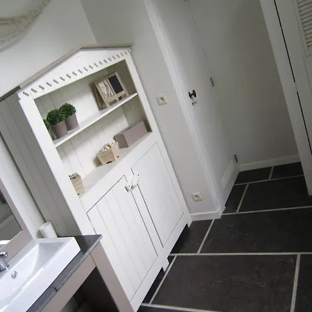 Dom wakacyjny Namur Mansion By The Meus