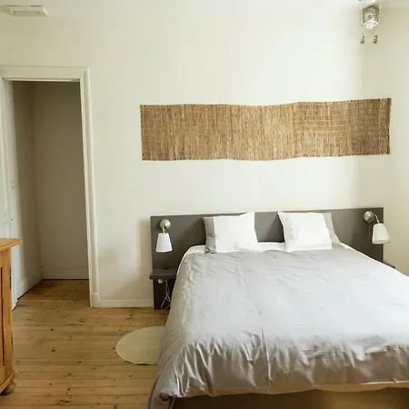 Namur Mansion By The Meus *