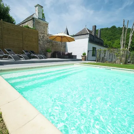 Namur Mansion By The Meus Feriehus *