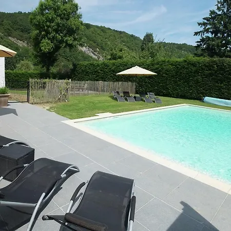 Holiday home Charming Along The Meuse Hastiere-par-dela